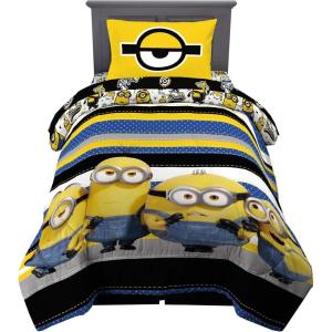 Thomas & Friends 4 Piece Toddler Bed Set – Super Soft & Cozy Reversible Microfiber Comforter and Sheets (Officially Licensed Product) by Franco(Minions the Rise of Gru)